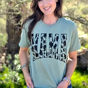 Green 'MAMA' Graphic T-Shirt